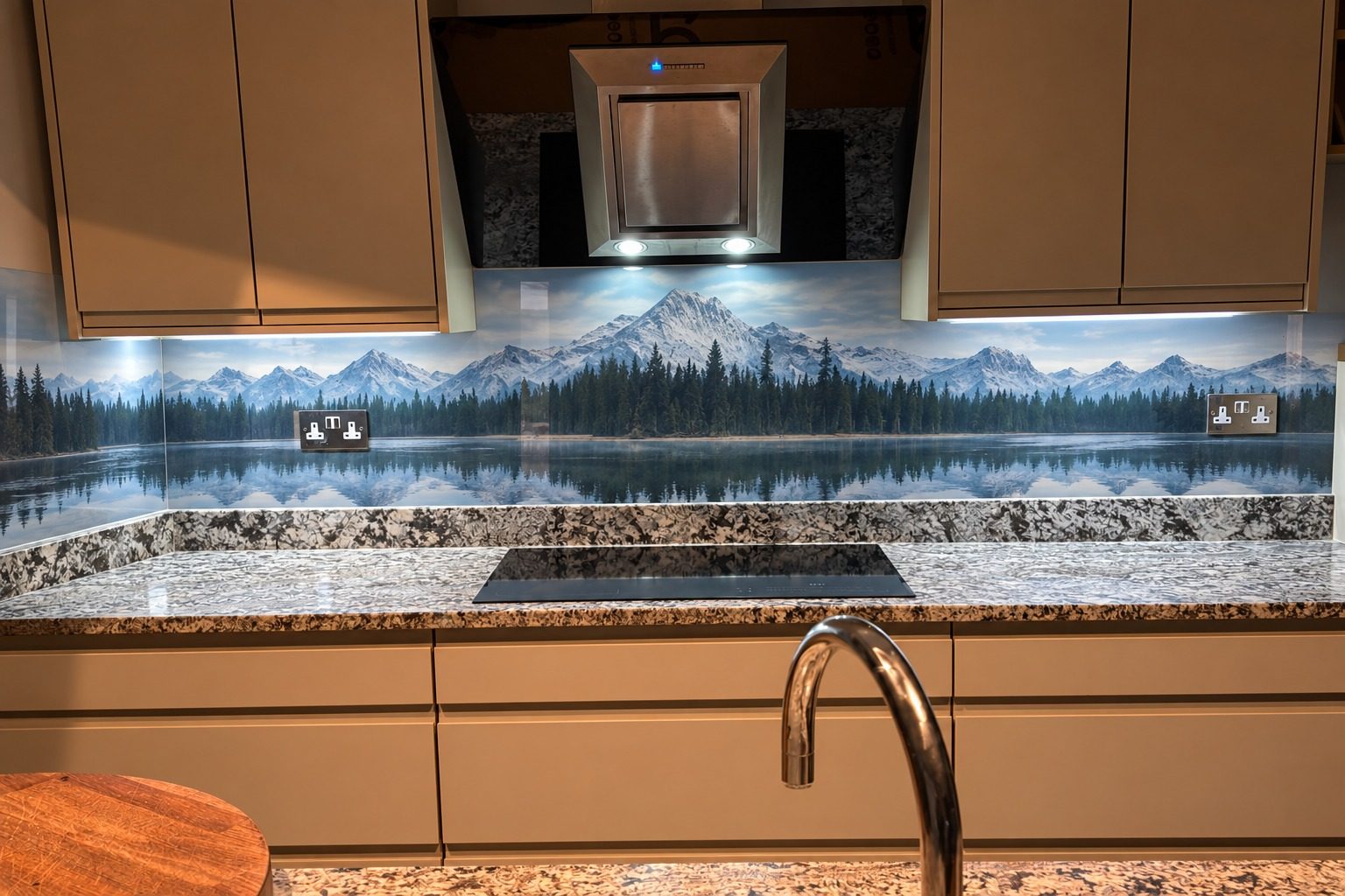 Printed glass splashback in a kitchen